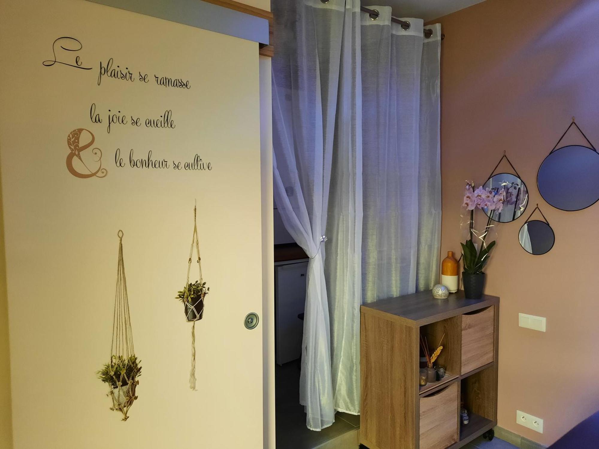 Le Cocon Villa Lussas Eksteriør bilde
